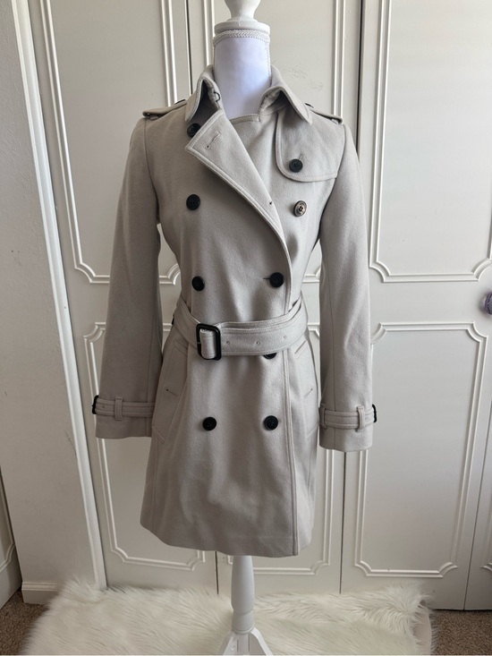 Burberry Jackets & Blazers - Burberry Y2K Women’s Wool & Cashmere Double Breasted Belted Trench Coat